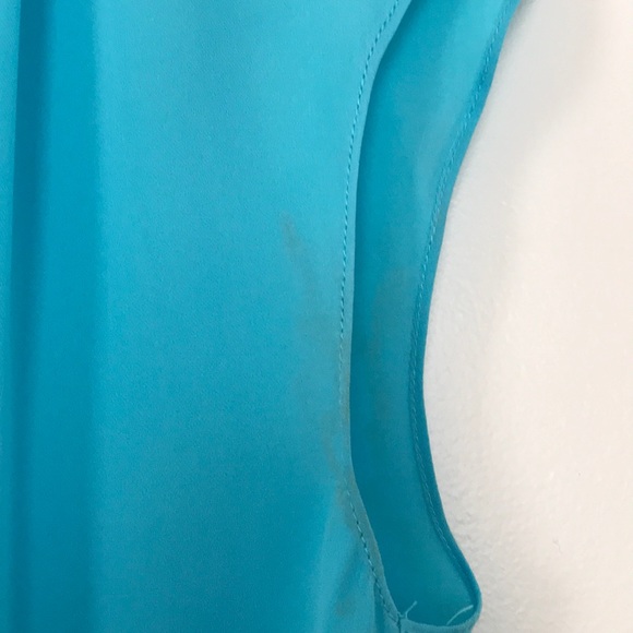 Flowy silk v neck blouse by Zoa - Picture 3 of 5